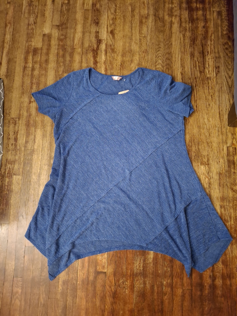 NWT SJS Blue Knit Short Sleeve Sharkbite Tunic Blouse